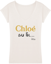 Charger l&#39;image dans la galerie, Tee Shirt Femme col V manche retroussé Chloé au lit